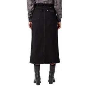 Saia feminina Wrangler Mom Prudence image-2