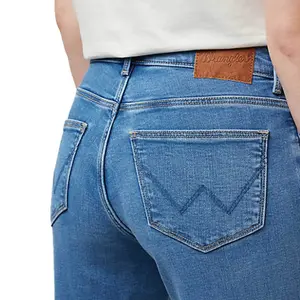 Jeans Wrangler Aurelia image-4