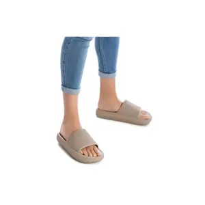 Colección de mulas primavera-verano Xti image-2