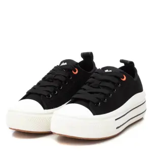 Girls' sneakers with a back tab Xti image-3