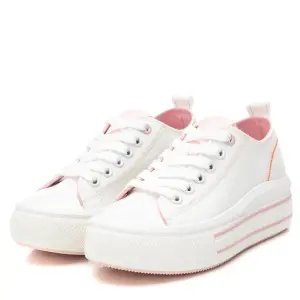 Girl Trainers Xti 15122401 image-3