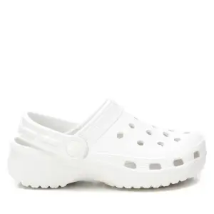 Girl's slides Xti 15125107 image-0