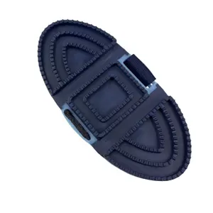 Horse curry comb York Axel Flexi image-1