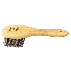Horse brush York image-0