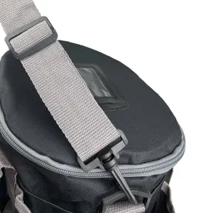 Bolsa de aseo con cierre York image-2
