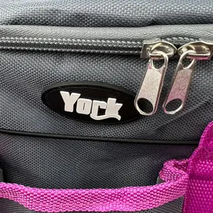 Bolsa de aseo con cierre York image-3