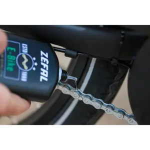 Lubricante de cadena y desviador para todas las condiciones Zefal ebike chain lube image-2