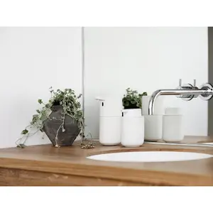 Distributore di sapone Zone Denmark Ume image-1