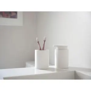 Kubek na szczoteczkę do zębów Zone Denmark Karma image-2