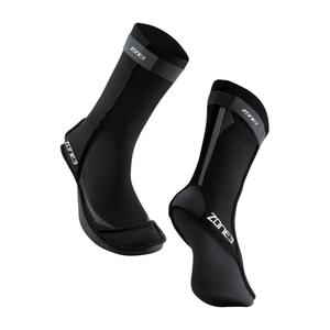 na18unss116-neoprene-swimming-socks-zone3-k346-black-silver