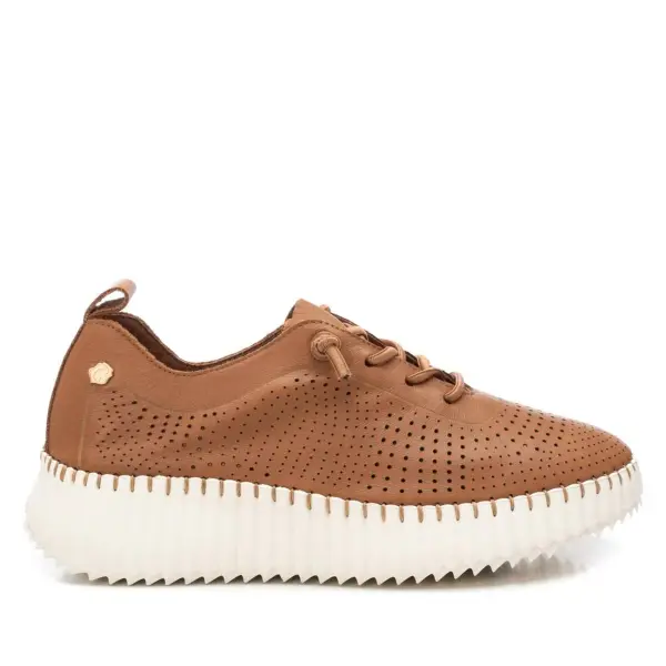 Baskets design basique femme Carmela