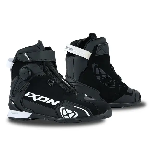 Baskets moto Ixon Bull 2 WP