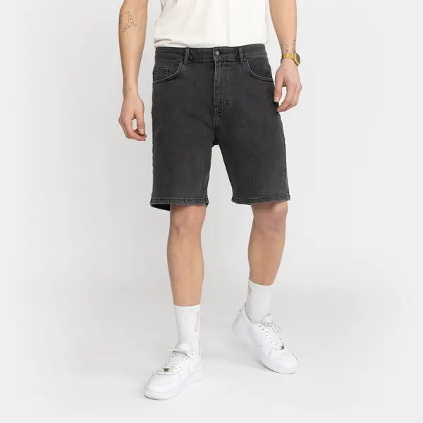 Short Loose Revolution