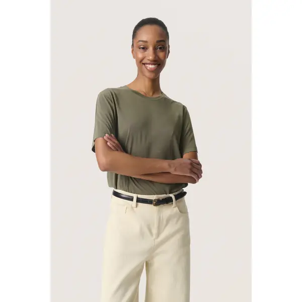T-shirt femme Soaked in Luxury Columbine