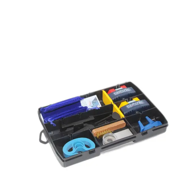 Mallette avec outils incluant Vola Tool Tonic