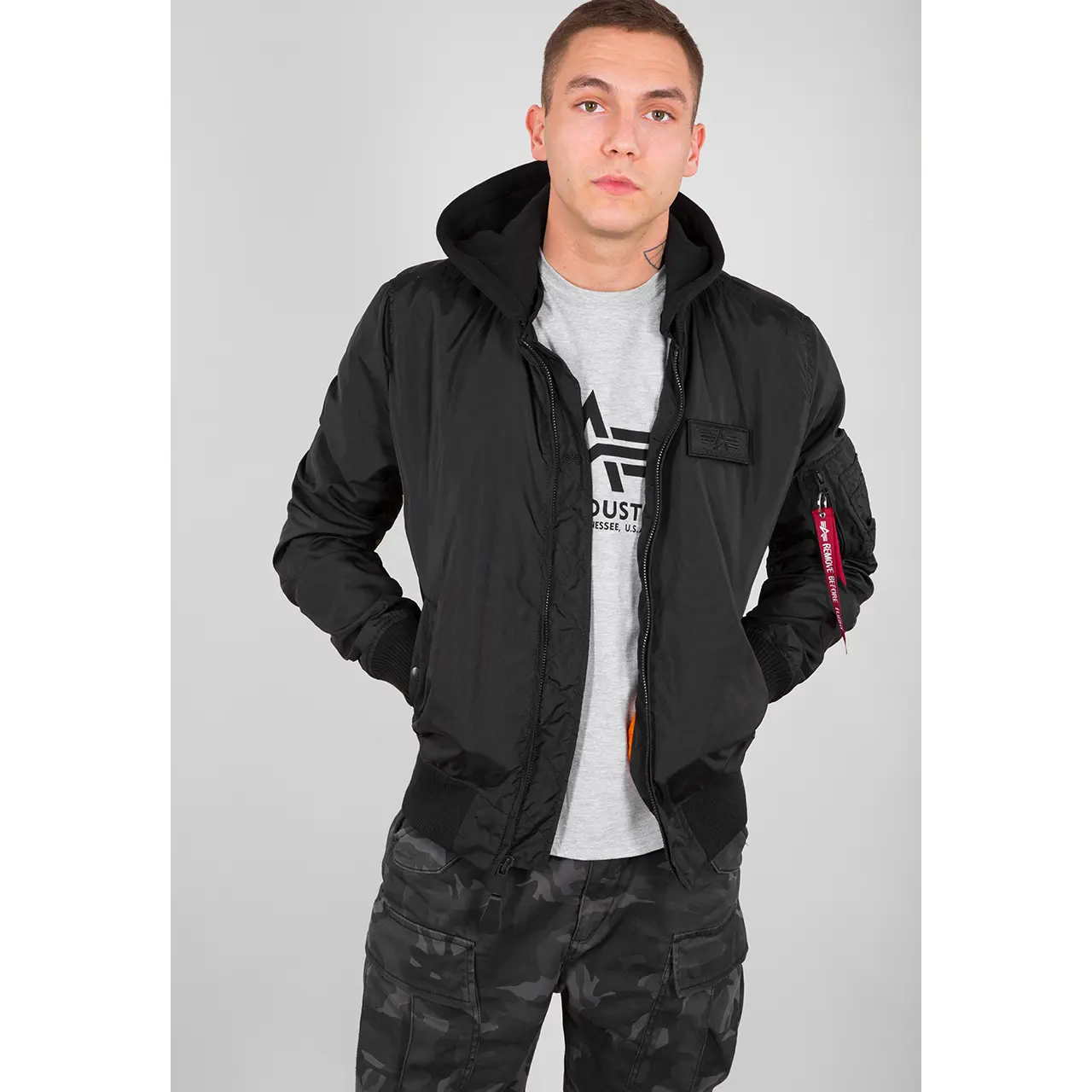 Bomber con cappuccio Alpha Industries MA-1 TT Hood
