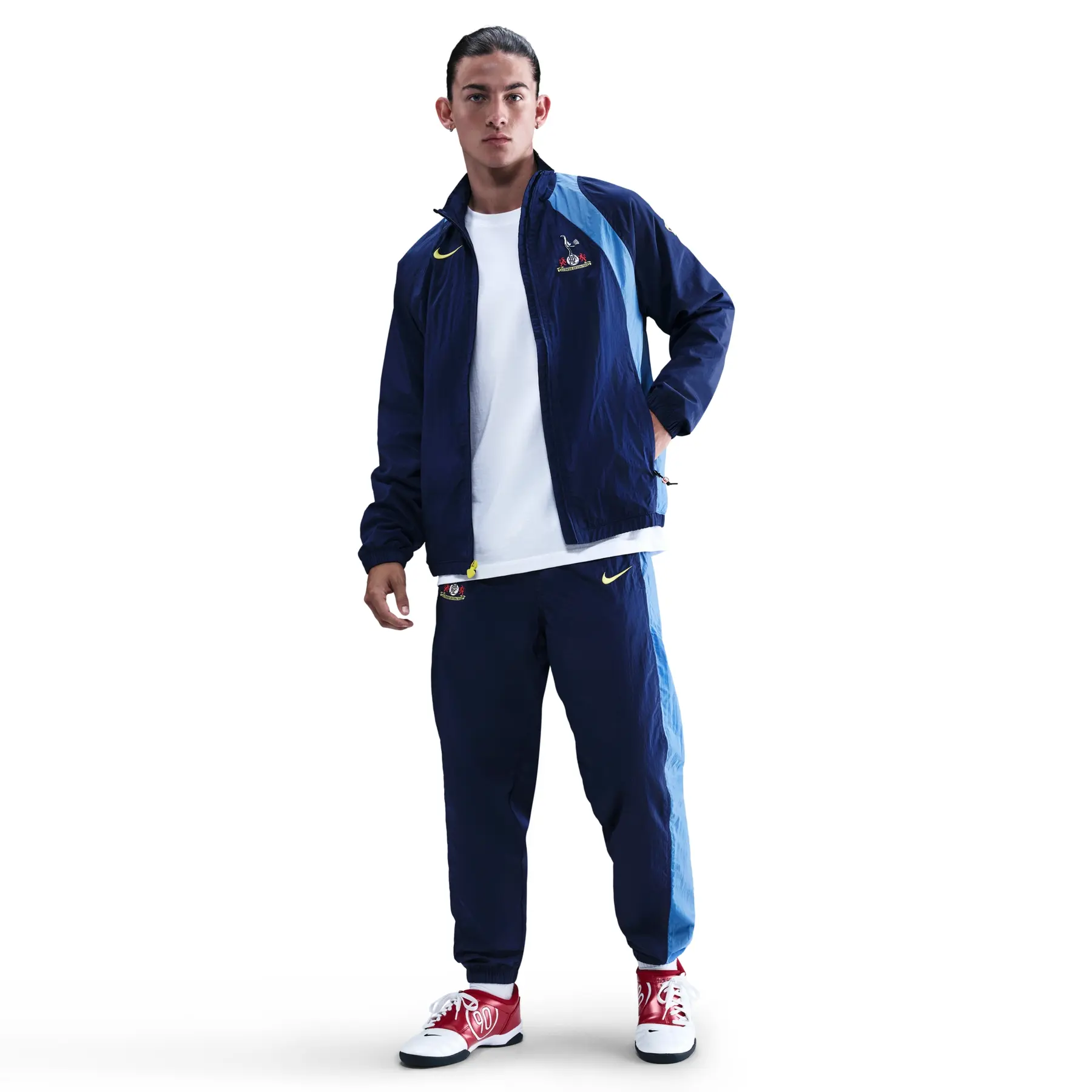 Third Tottenham trainingsjack T90 2025/26