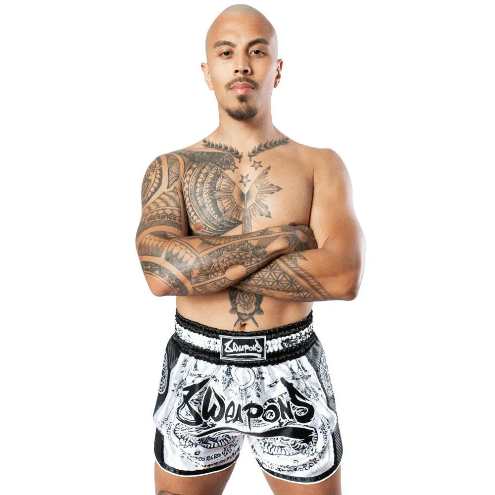 Pantaloncini da Thai Boxe 8 Weapons Carbon Sak Yant Tigers