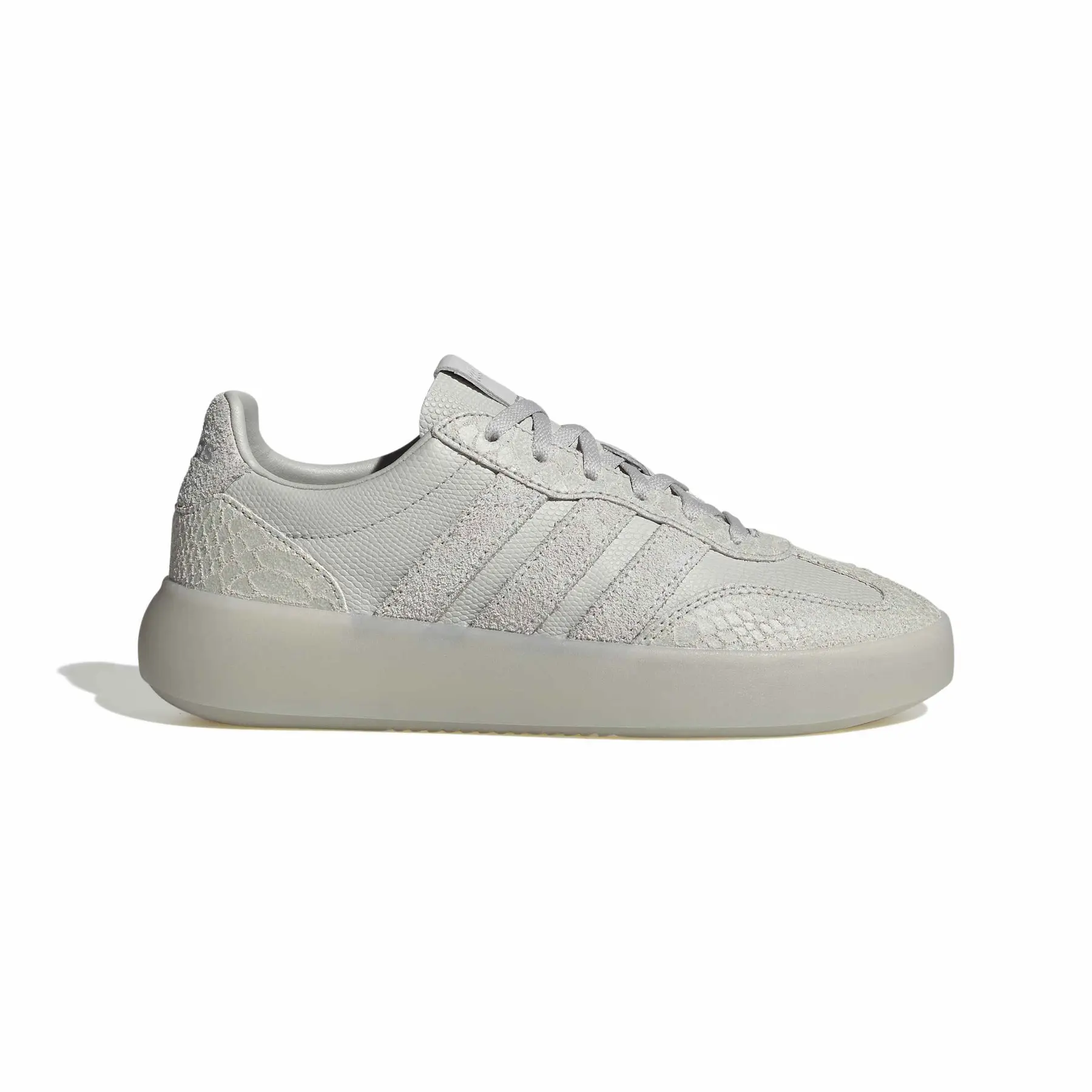 Baskets femme adidas Barreda Decode prix pas cher