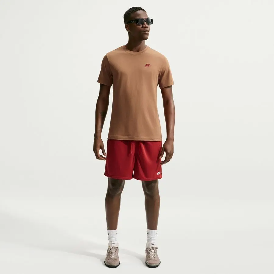 T-Shirt Nike Club