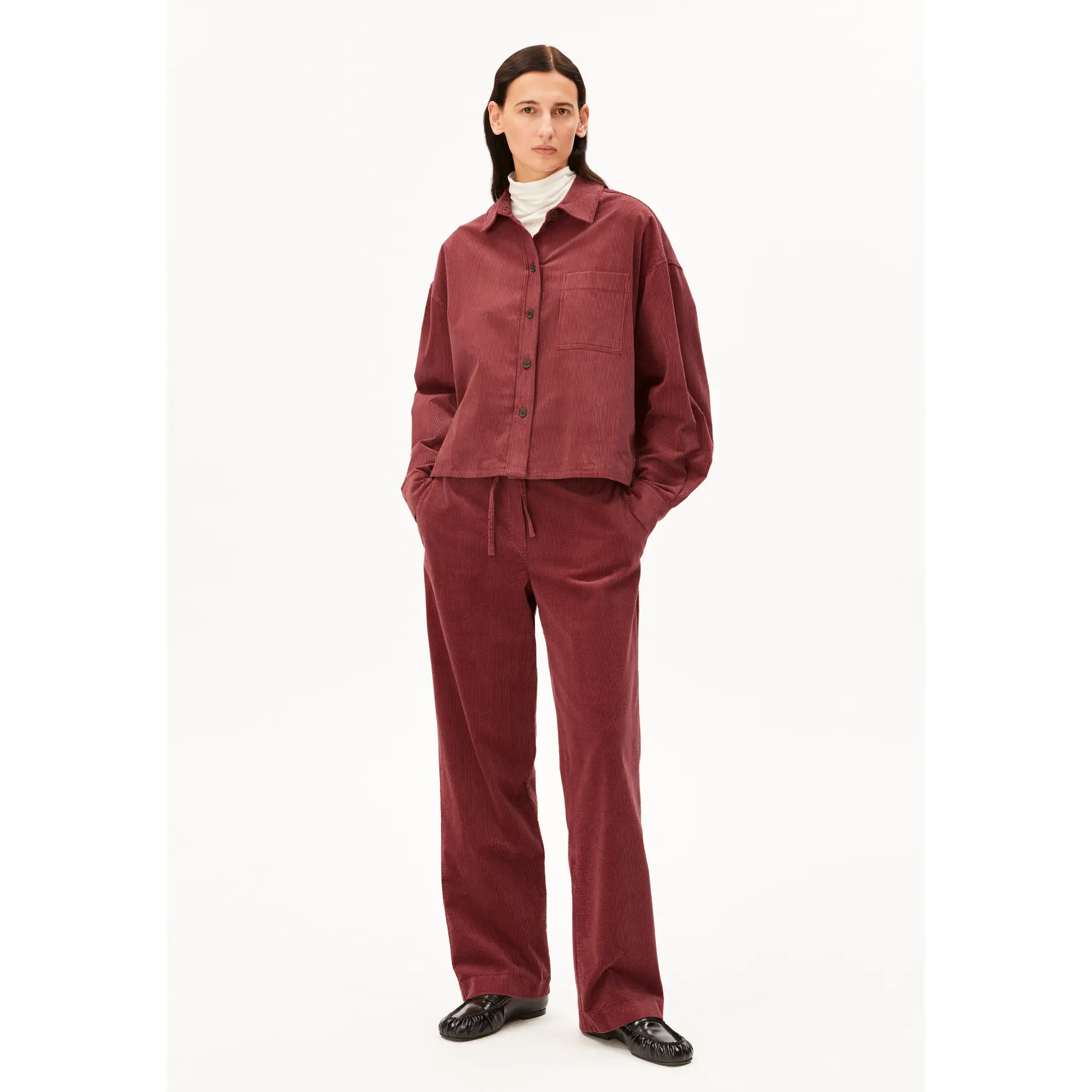Pantaloni in velluto da donna Armedangels Jaimilaa