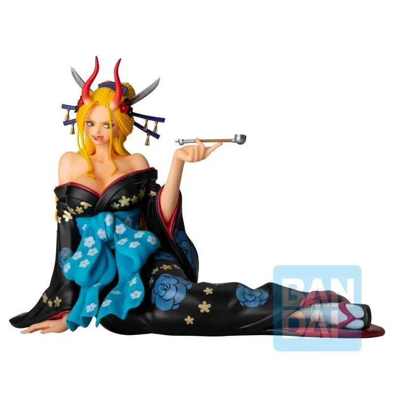 Figurine Bandai One Piece Glitter Black Maria Ichibansho