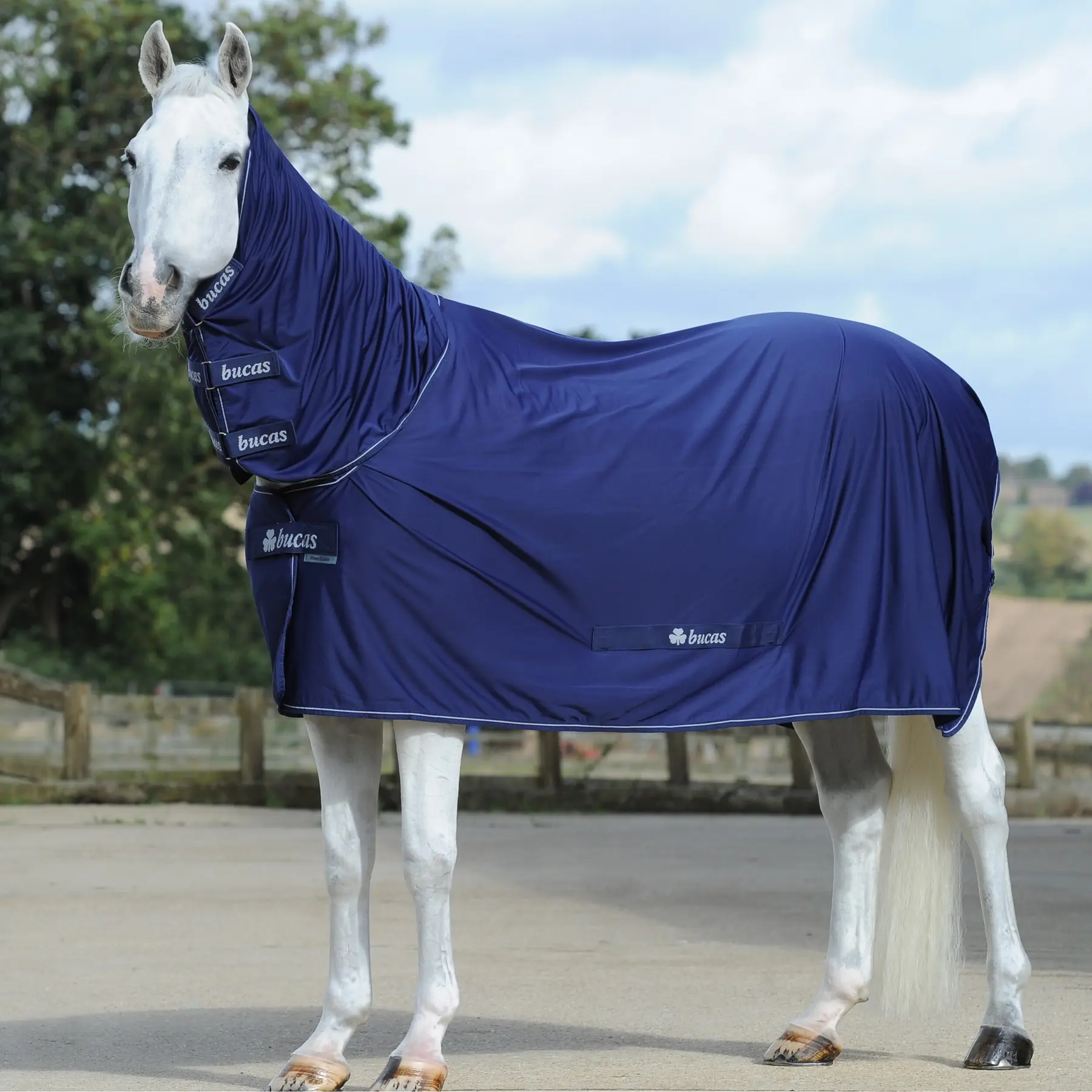Outdoor  Blanket with neck cover Bucas Power Cooler
