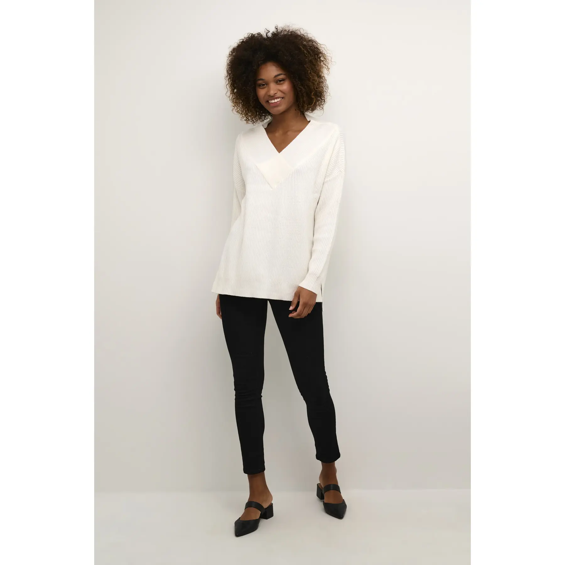 Maglione da donna con scollo a V CULTURE Olivia