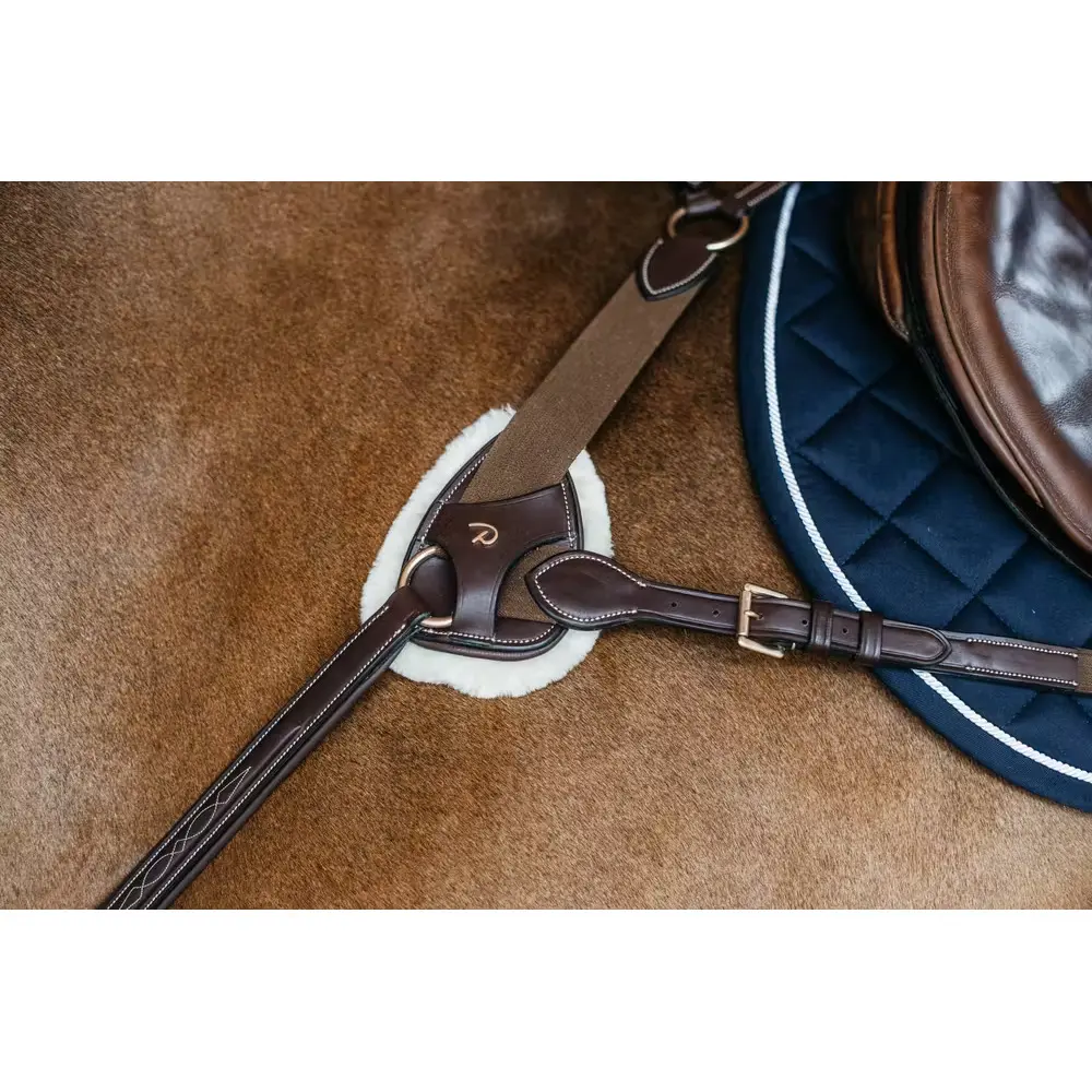 Vegan sheepskin protection pad for 5-point breastplate Dy'on