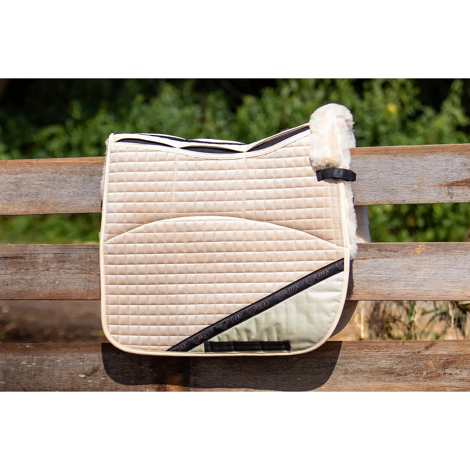 Merino velvet dressage saddle pad for horse Edix Saddles DR