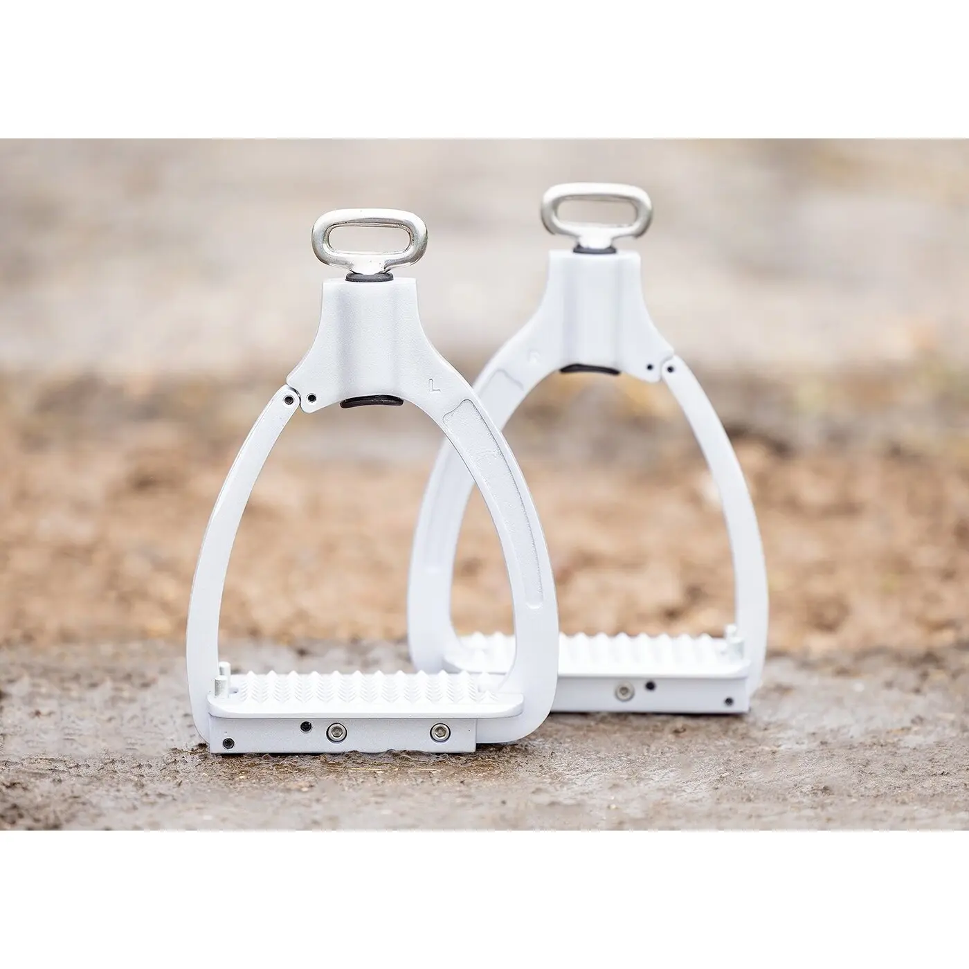Safety stirrups for equestrian use Edix Saddles Nox