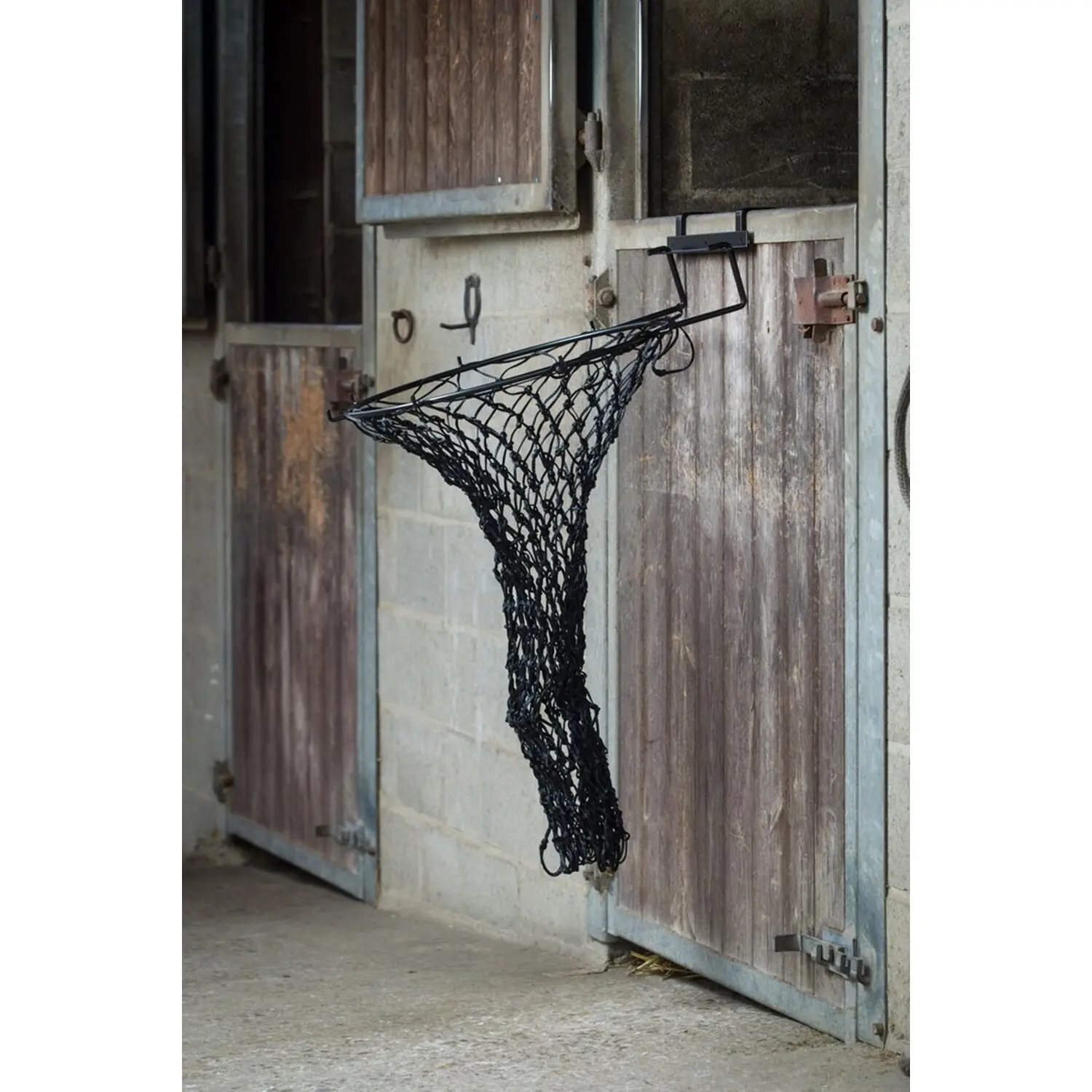 Portable hay net carrier HFI