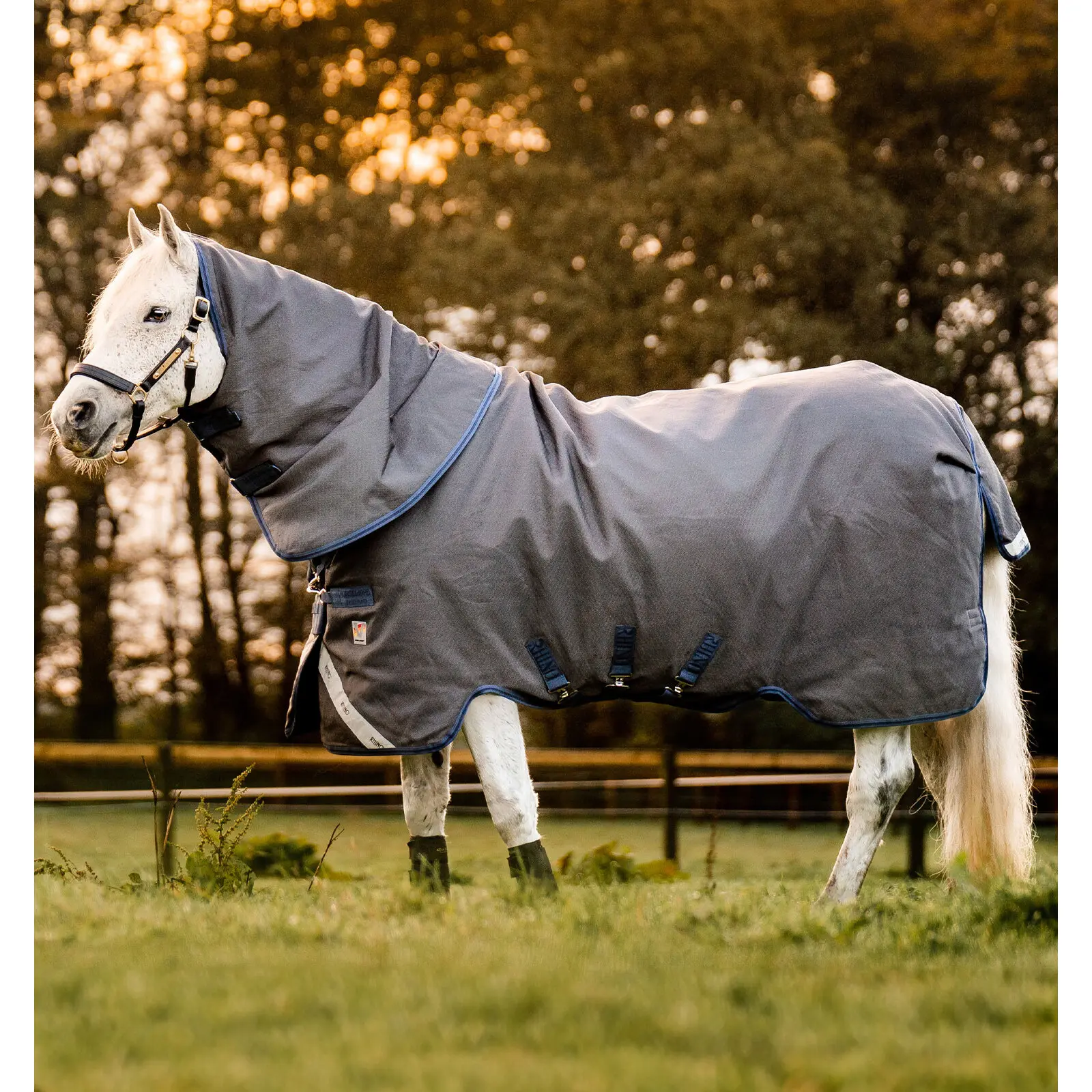 Wasserdichte Outdoor-Decke für Pferde Horseware Rhino Hexstop Plus 100g