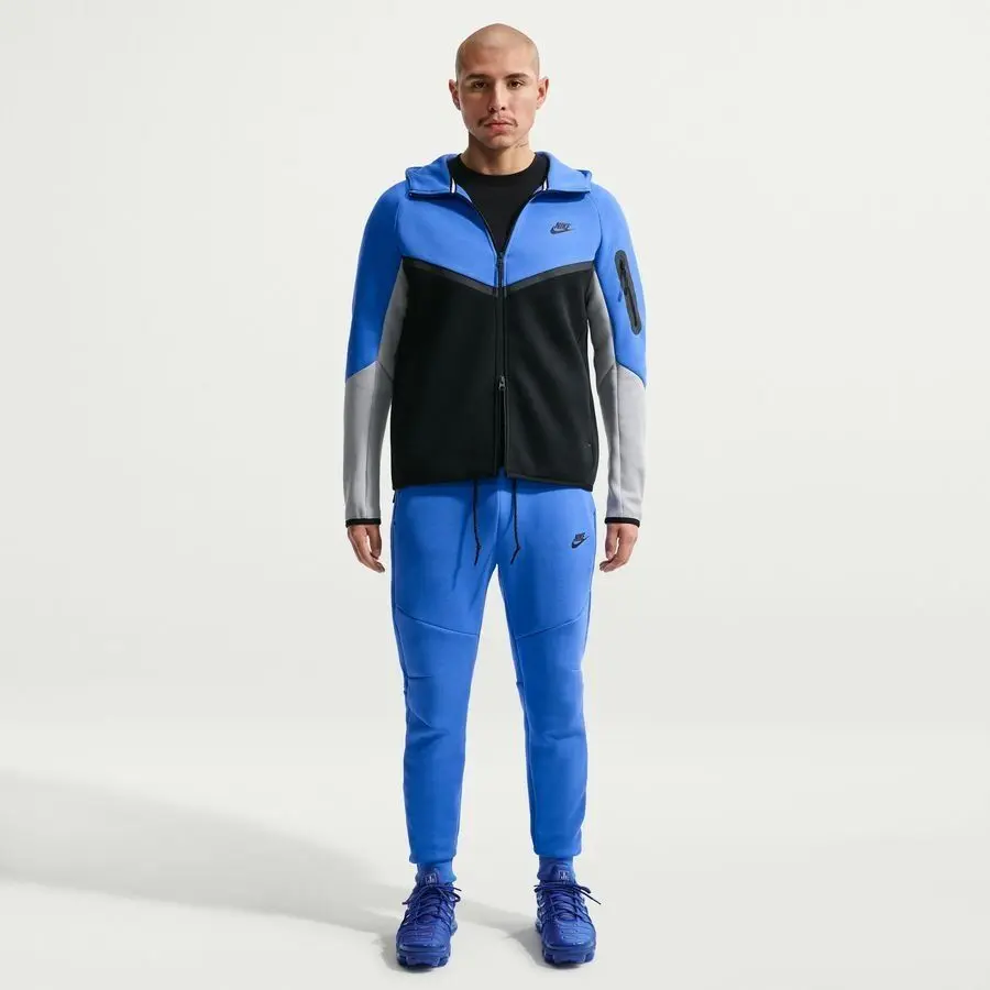 Jogging Nike Tech
