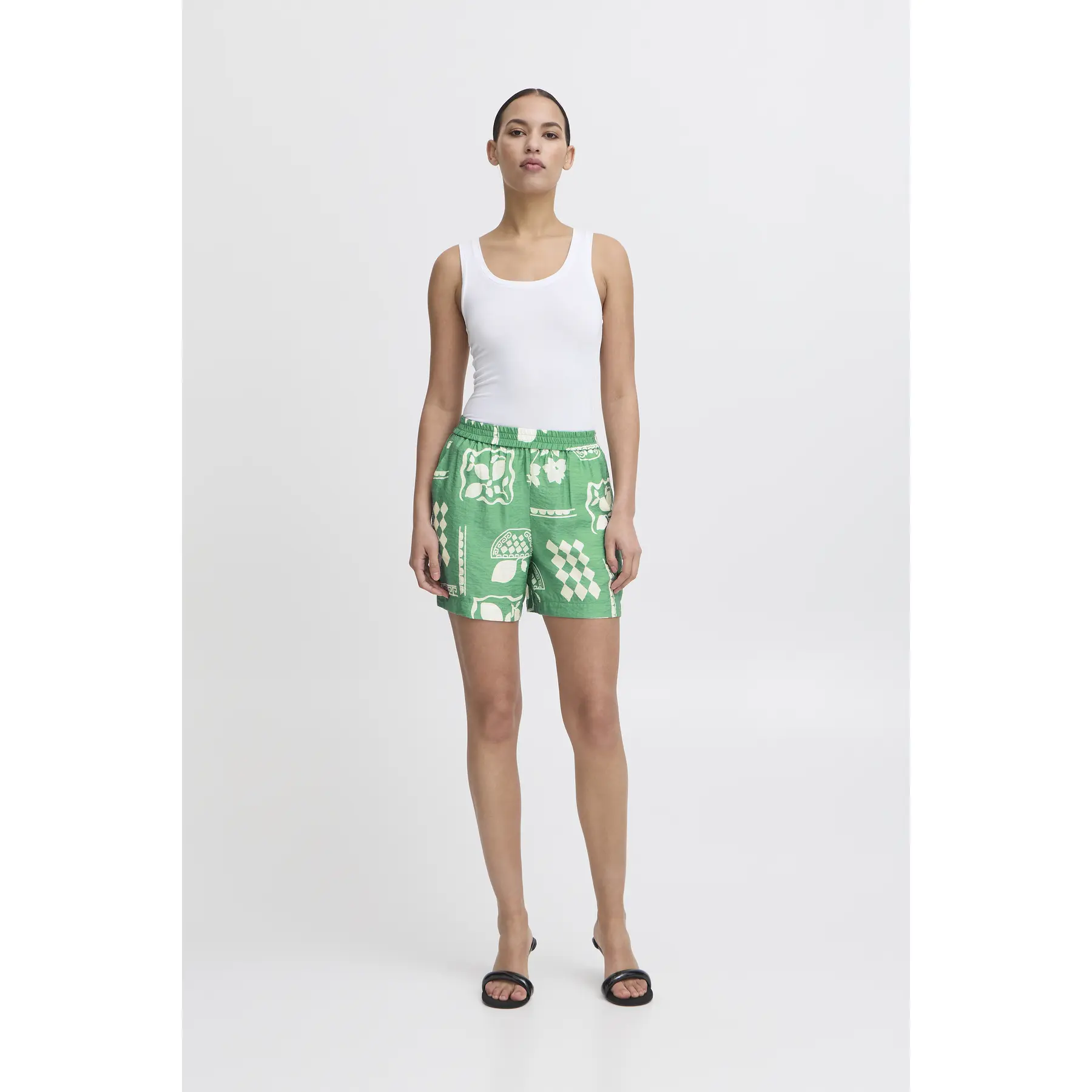 Shorts Ichi Yetta