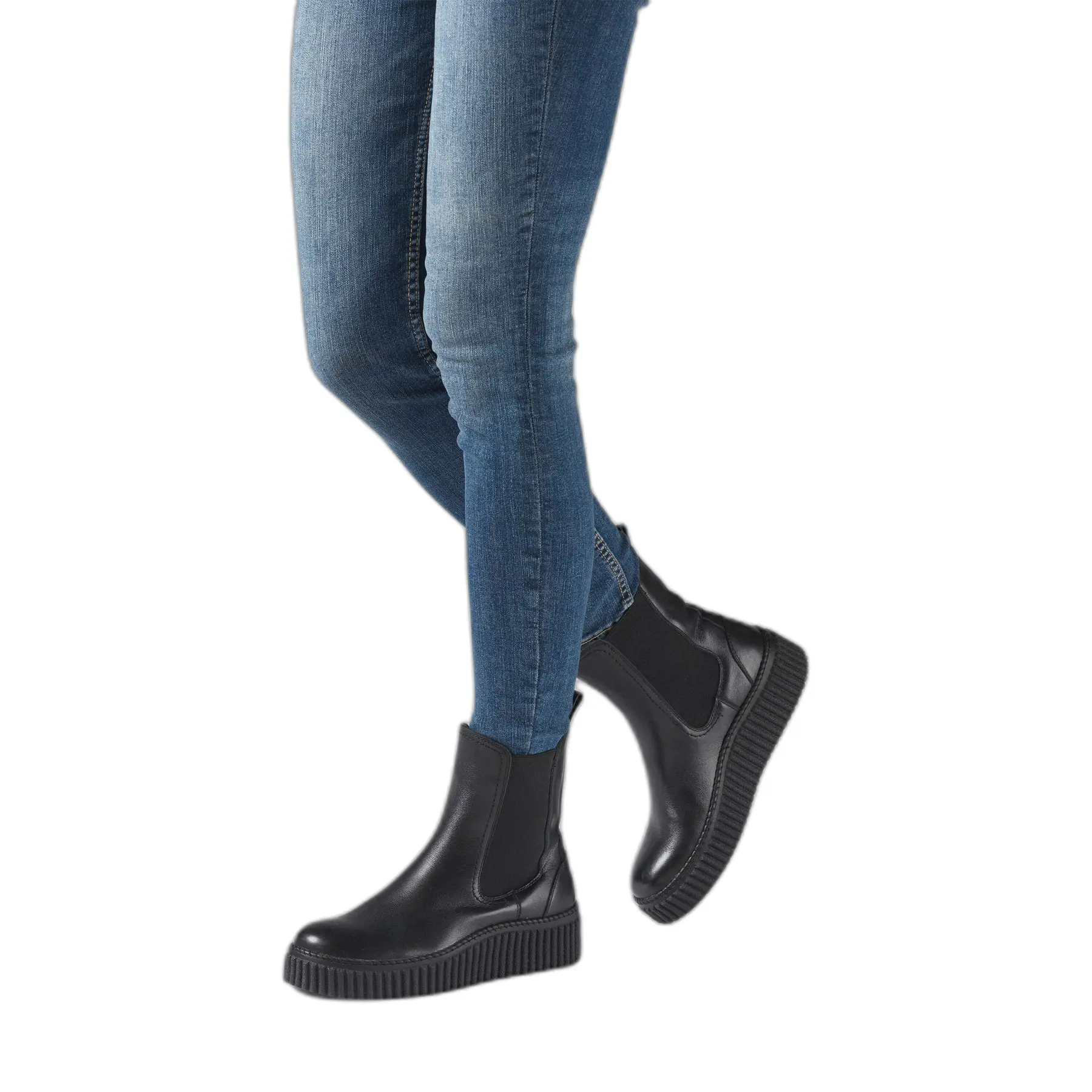 Stivaletti in pelle con elastico donna