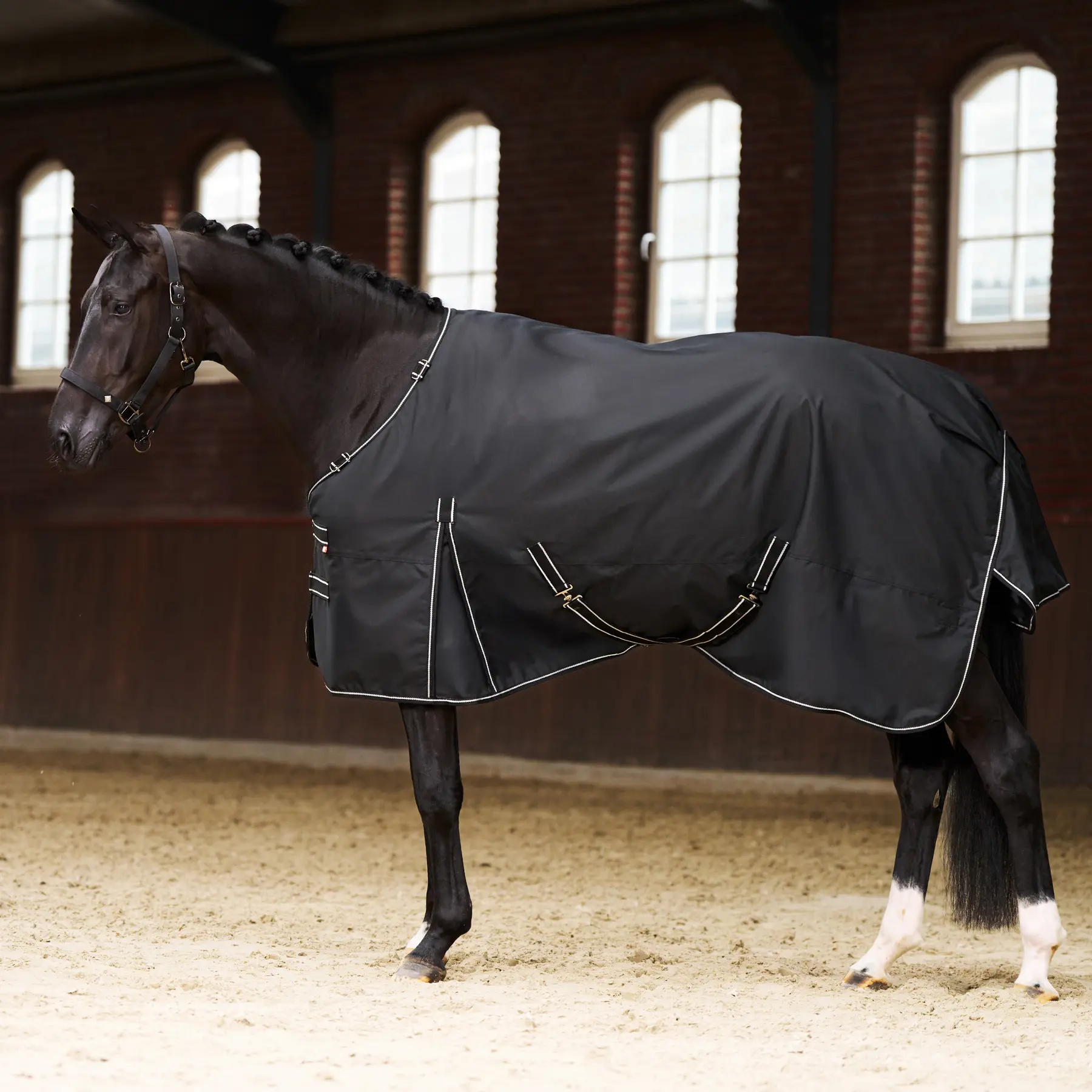 Imperial Riding Noir Outdoor Blanket For Horse With Removable Neck Basic 400G