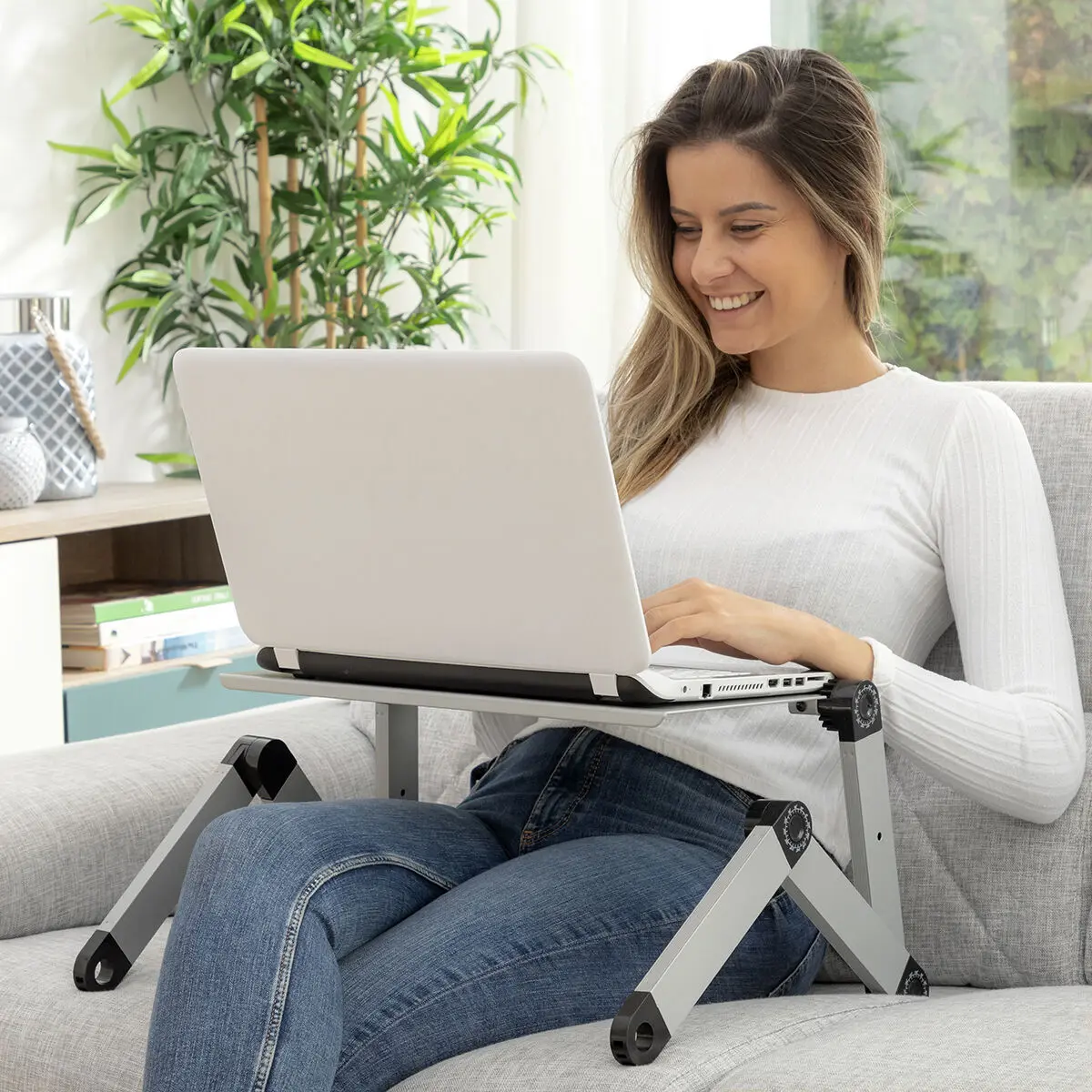 Table réglable positions multiples pour ordinateur portable omnible InnovaGoods Table réglable positions multiples pour ordinateur portable omnible InnovaGoods