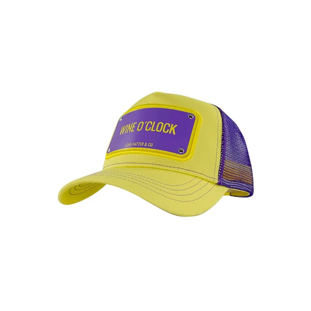 Trucker pet John Hatter Wine O'clock