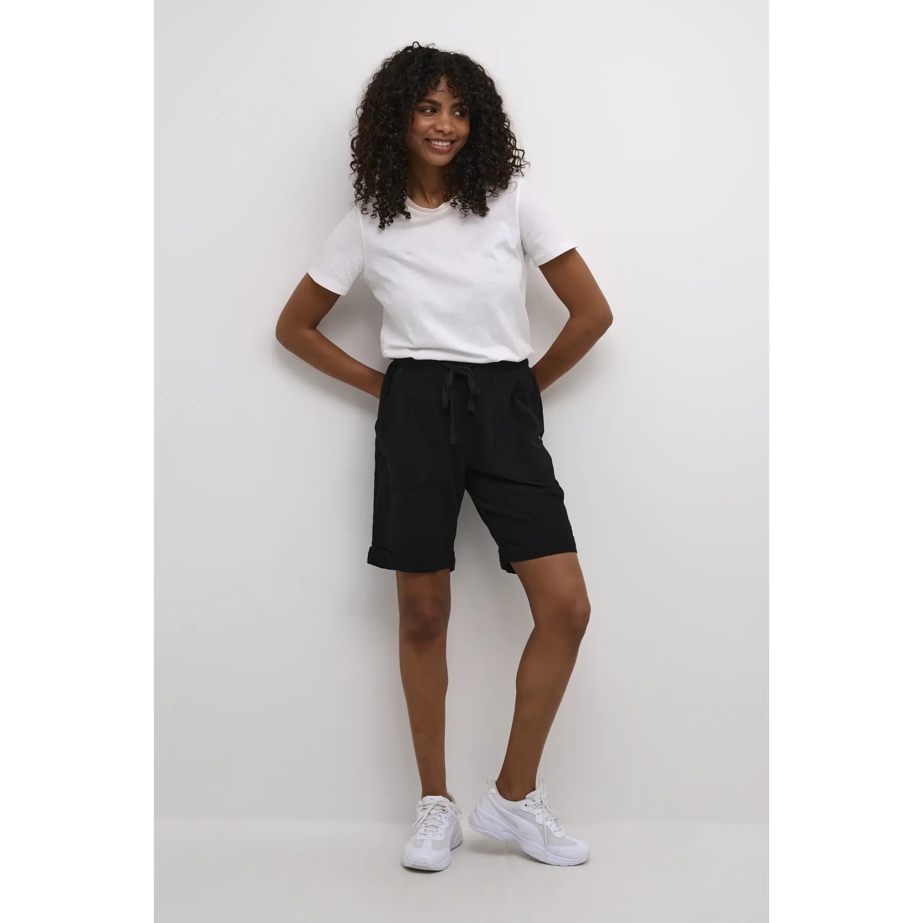 Shorts KAFFE Naya