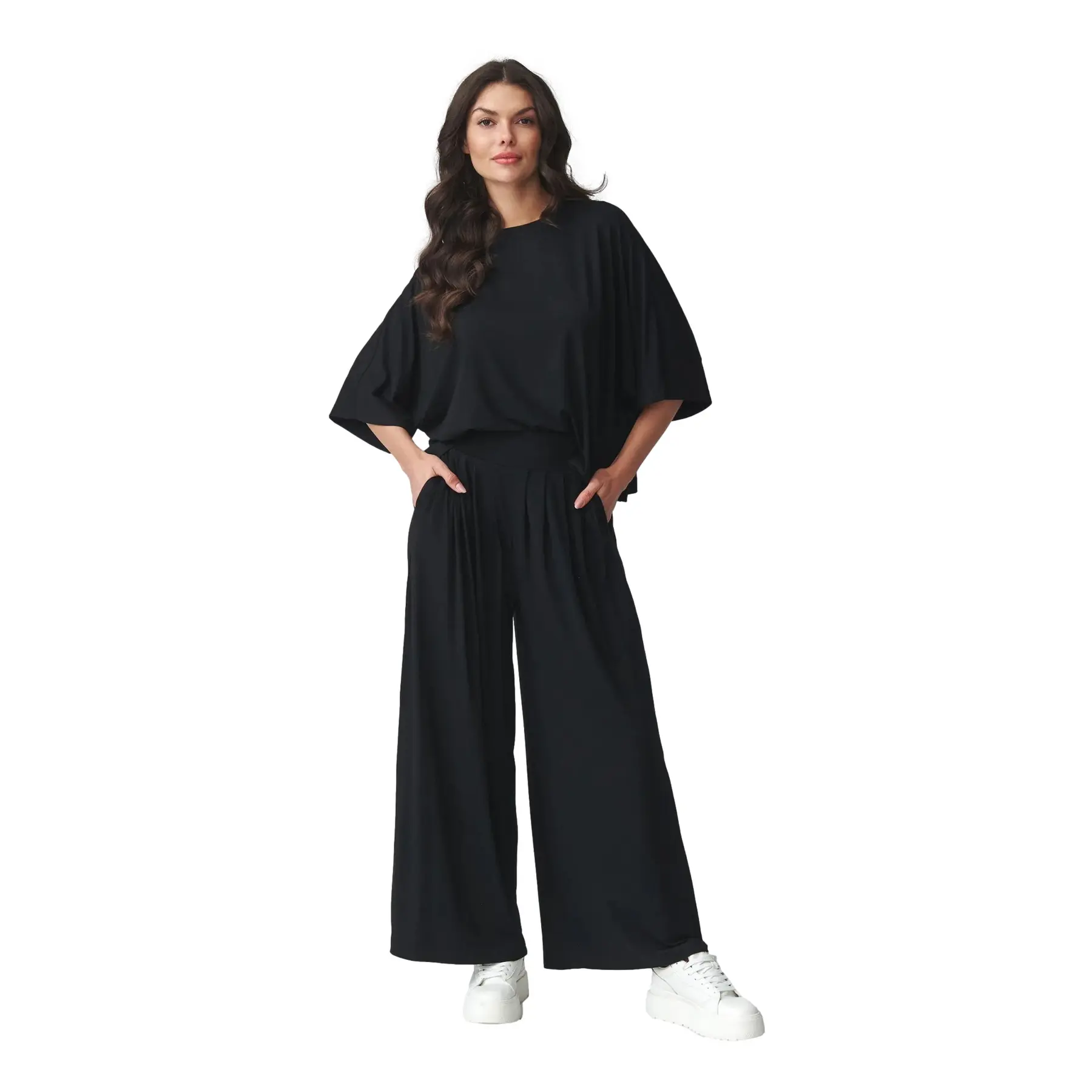 Completo t-shirt oversize e pantaloni donna