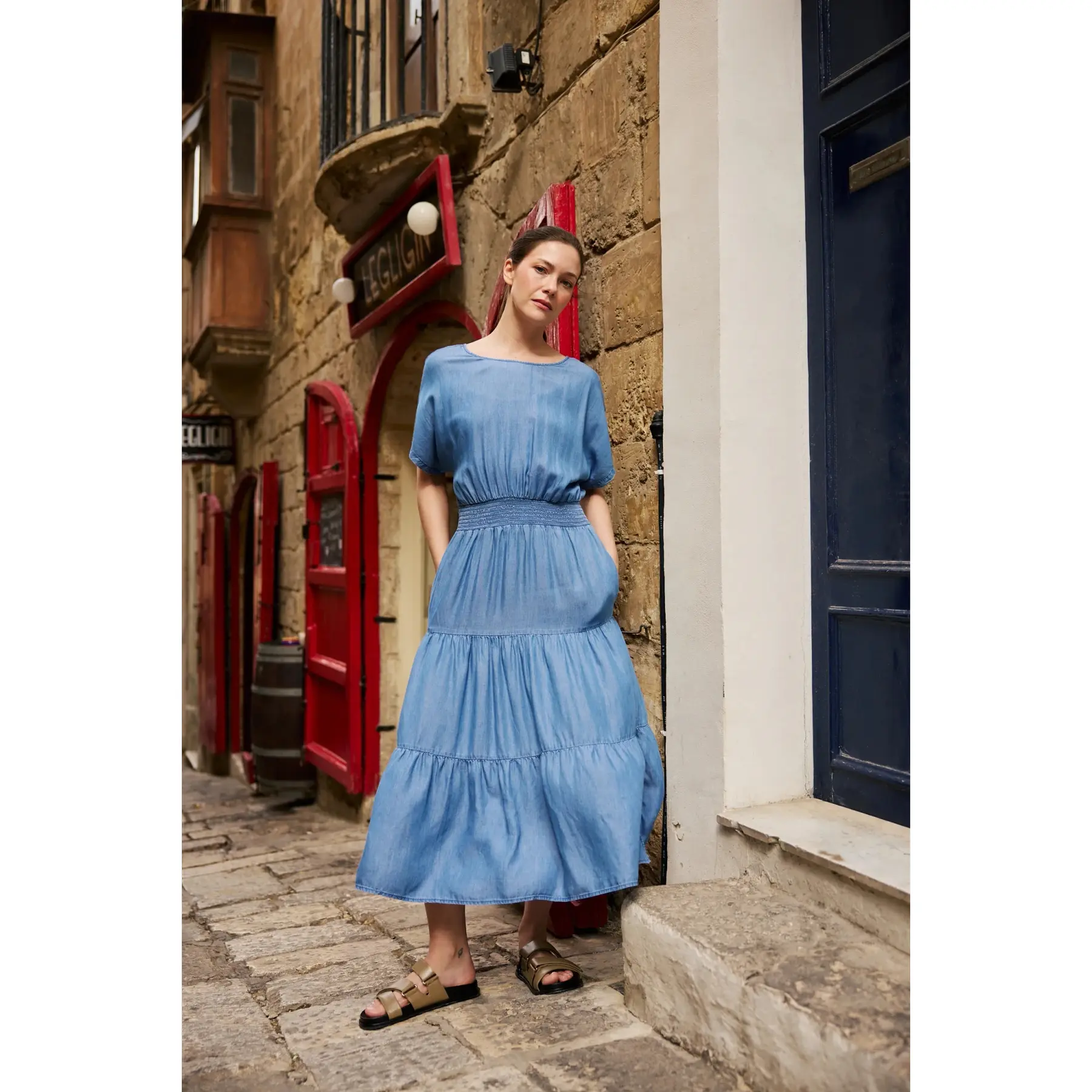 Vestito da donna  L-SU-4928