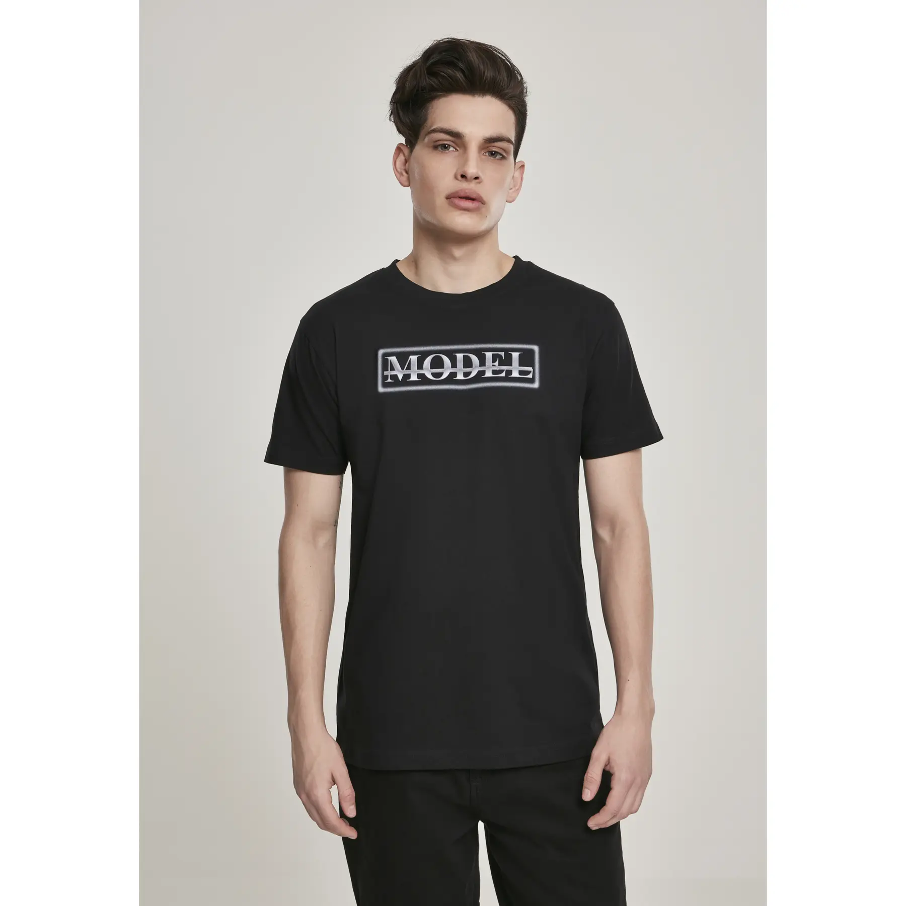 T-shirt Mister Tee model