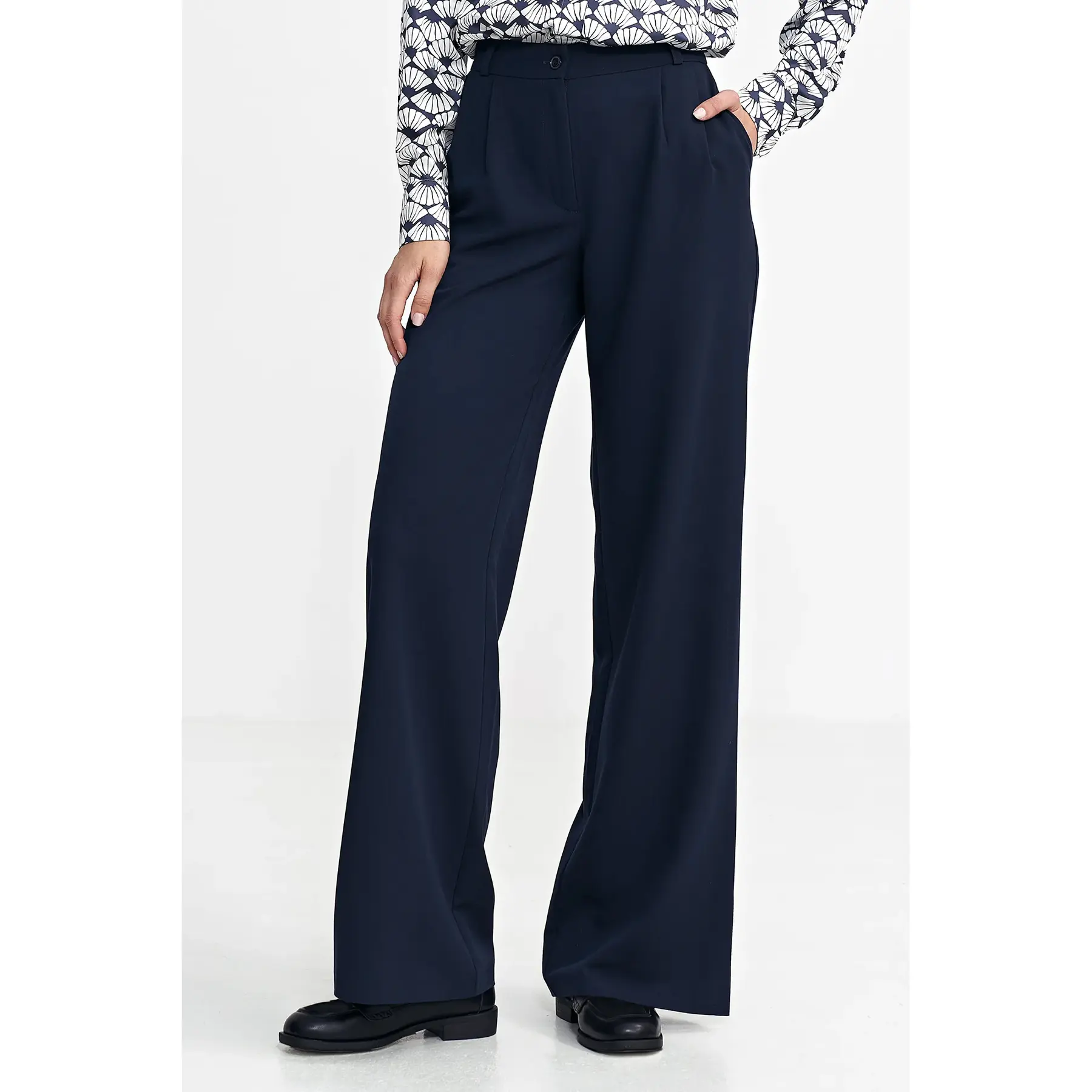 Pantaloni a pieghe da donna Nife
