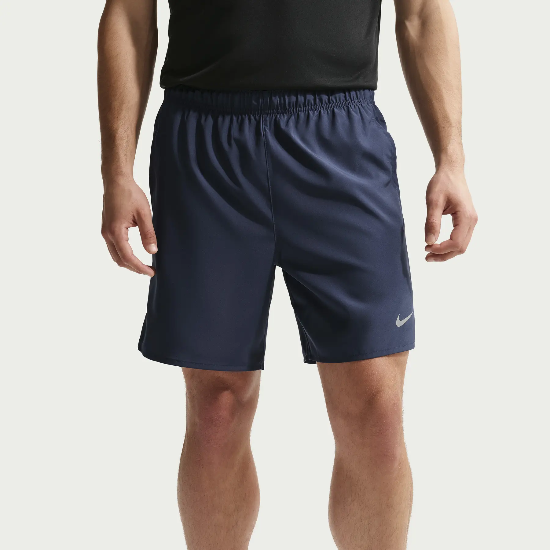 Schmal geschnittene Shorts Nike Challenger