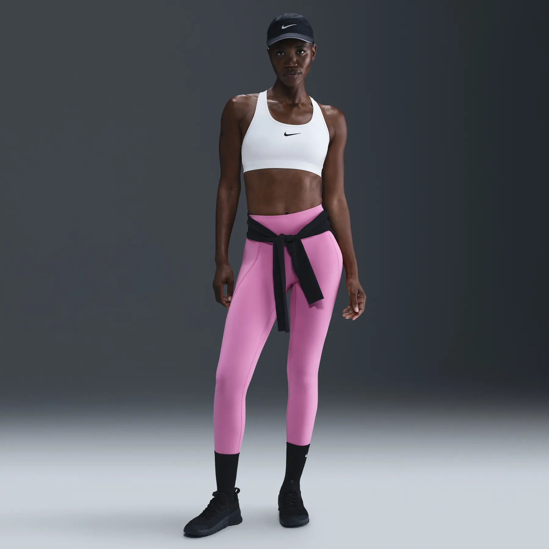 Sujetador de sujeción media para mujer Nike Swoosh