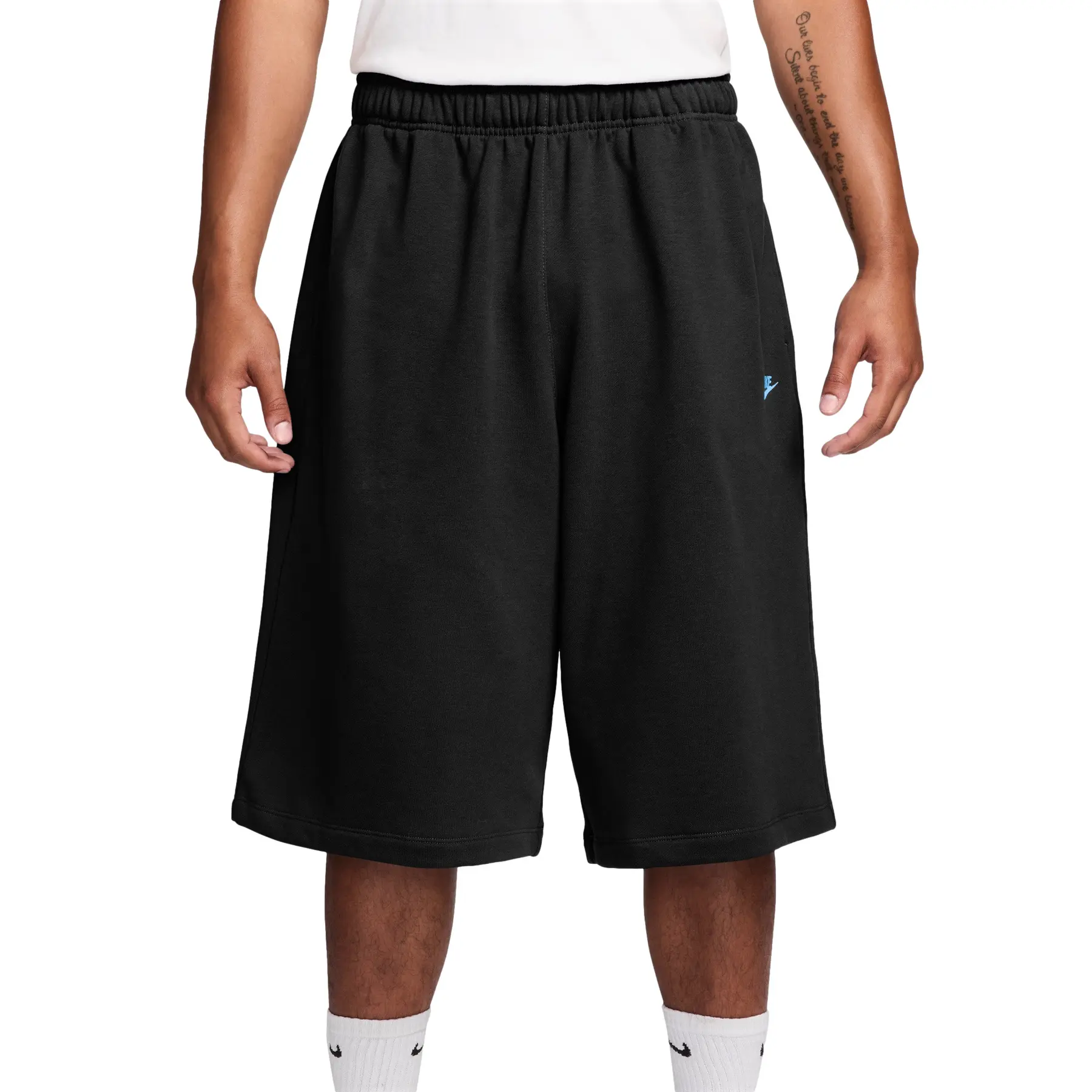 Pantaloni corti in felpa oversize Nike Club