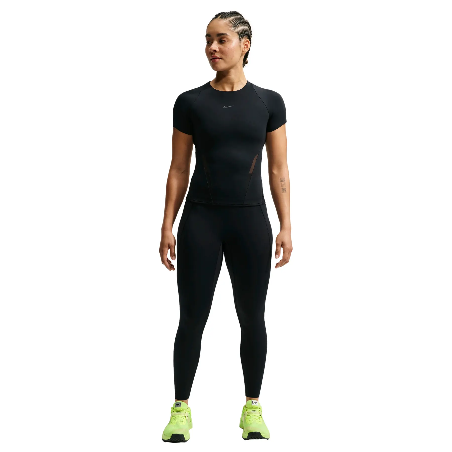Damestrui Nike Universa
