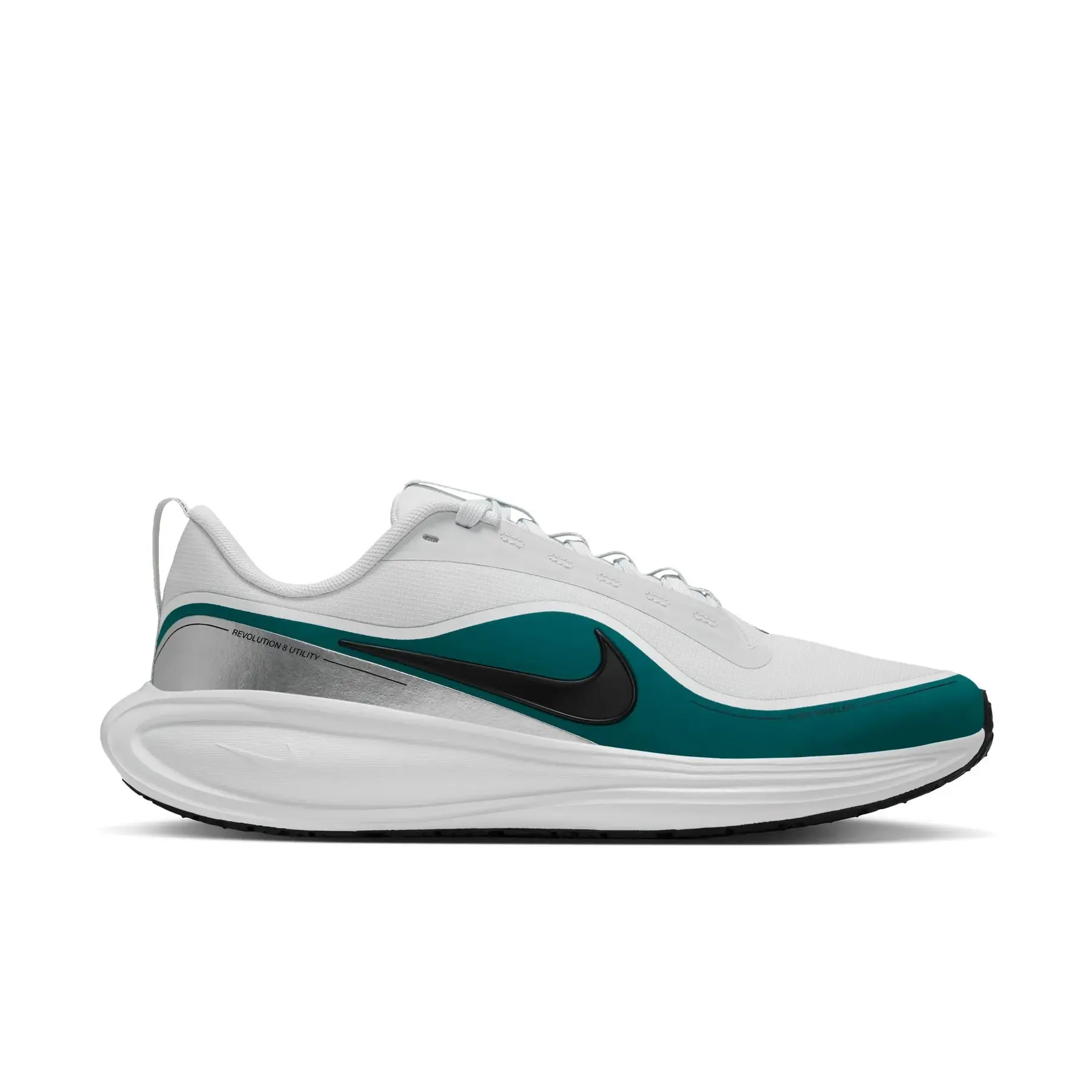 Nike Revolution 8 Utility