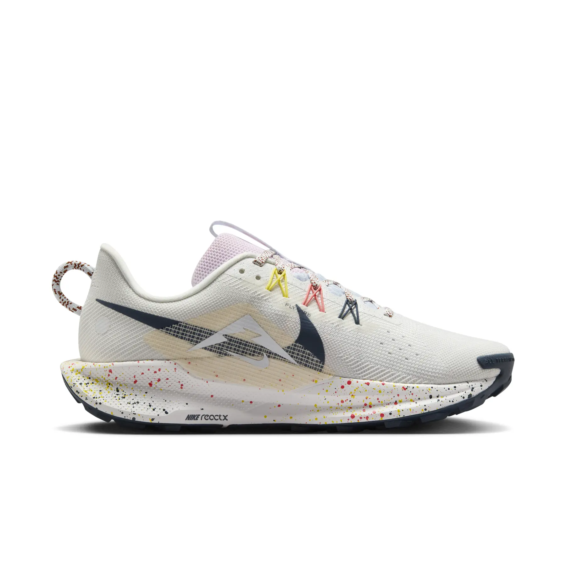 Nike Pegasus Trail 5, vue de côté